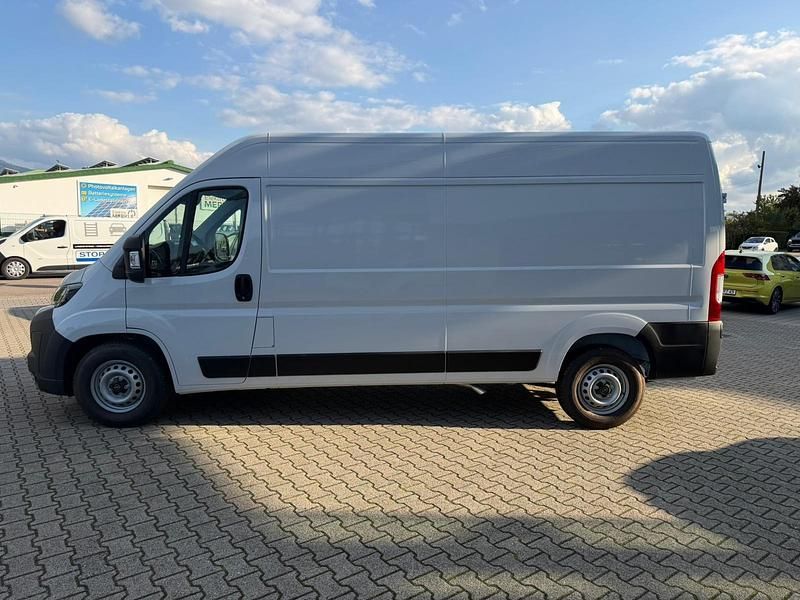 Neu Opel Movano 2025 Cassablanca weiß Van