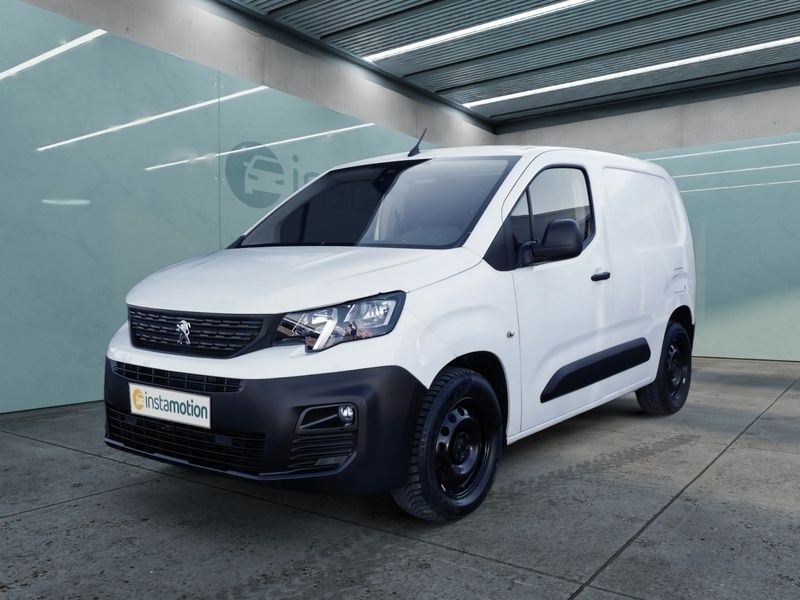 Weiß Gebraucht 2020 Peugeot Partner Premium Van / Kleinbus | 16.960 € (Etwas zu teuer) - Bild 1/3