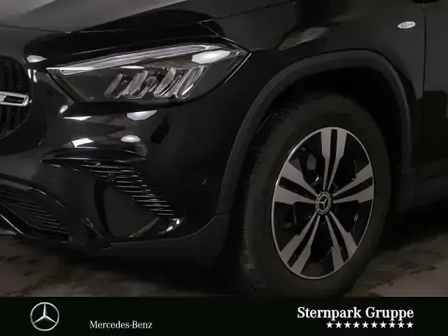 Gebraucht Mercedes GLA250 Progressive 218 PS (160 kW) 2025 Schwarz SUV
