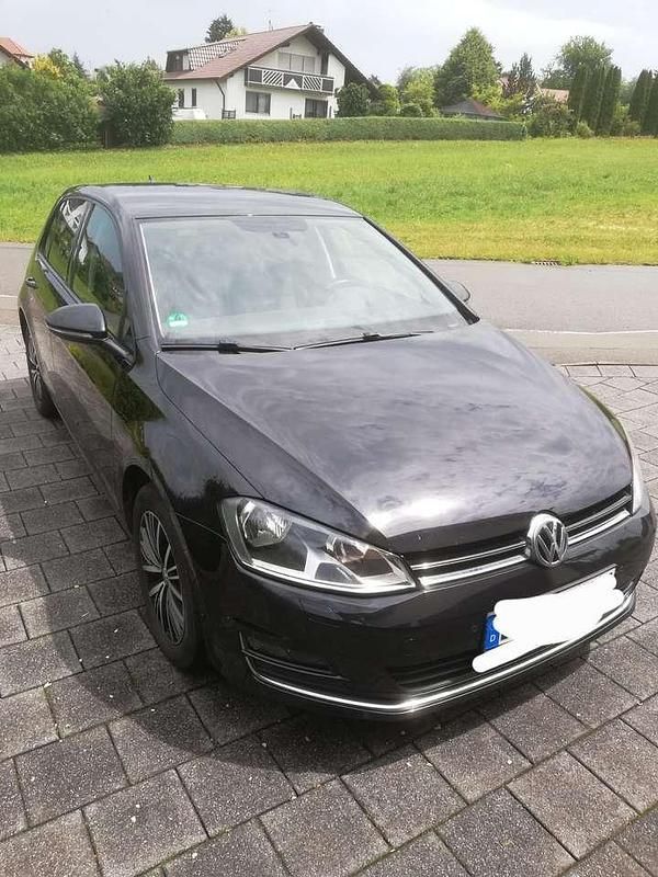 Schwarz Gebraucht 2016 VW Golf VII Allstar Limousine | 11.900 € (Superpreis) - Bild 1/4