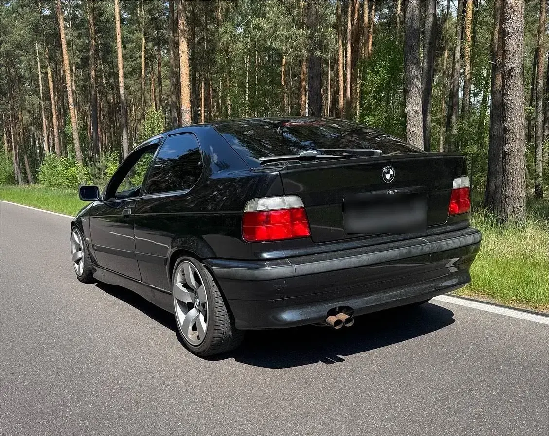Używany BMW 323 170 KM (125 kW) 1997 Czarny Coupe