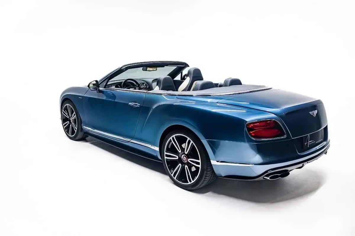 Second-hand Bentley Continental GT Convertible 529 CP (389 kW) 2014 Albastru Cabrio
