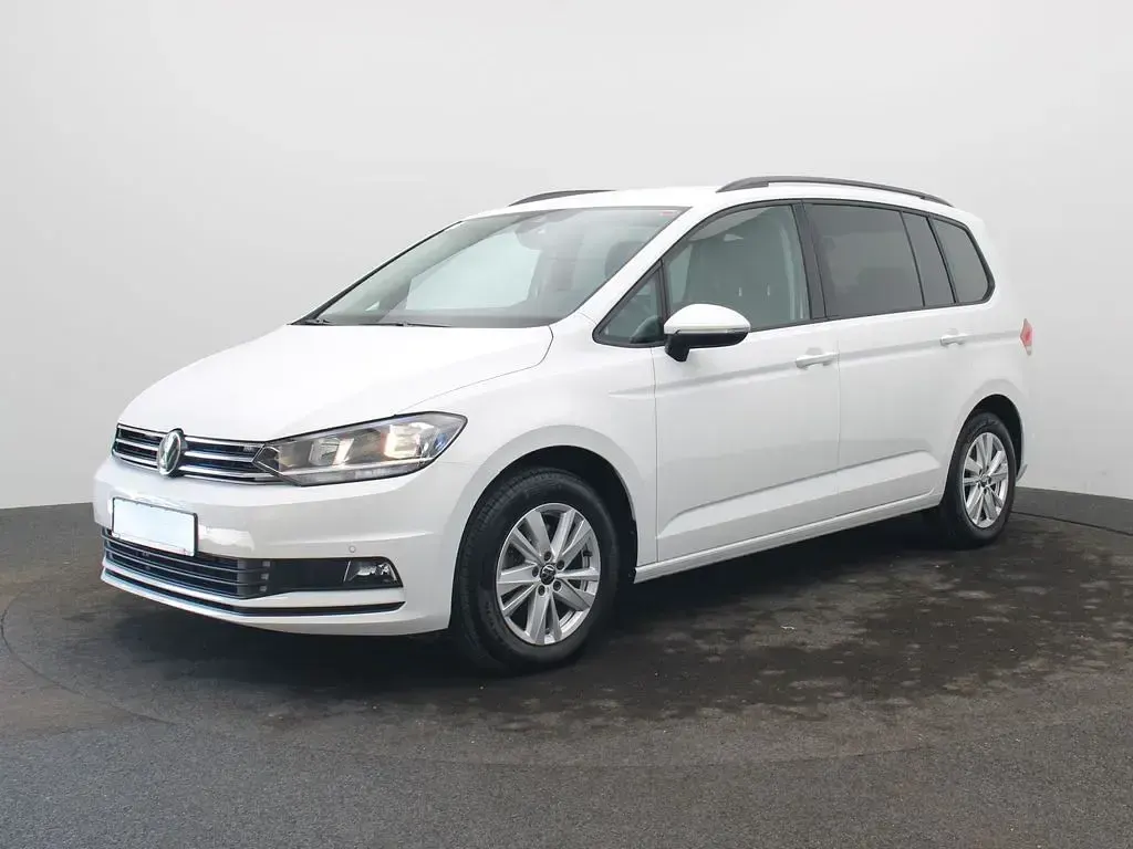 Gebraucht VW Touran Comfortline 150 PS (110 kW) 2023 Weiß Van / Kleinbus