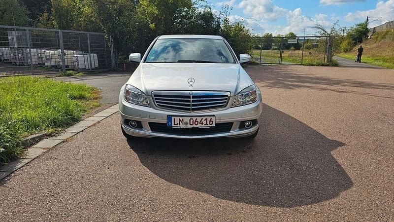 Iridiumsilber metalliclack Gebraucht 2007 Mercedes C180 Elegance Limousine | 8.999 € (Fairer Preis) - Bild 1/4