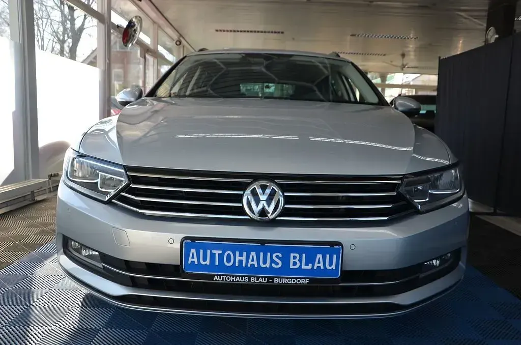 Gebraucht VW Passat 150 PS (110 kW) 2016 Silber Kombi