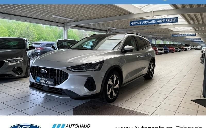 Silber Gebraucht 2024 Ford Focus Active X Kombi | 27.876 € (Fairer Preis) - Bild 1/4
