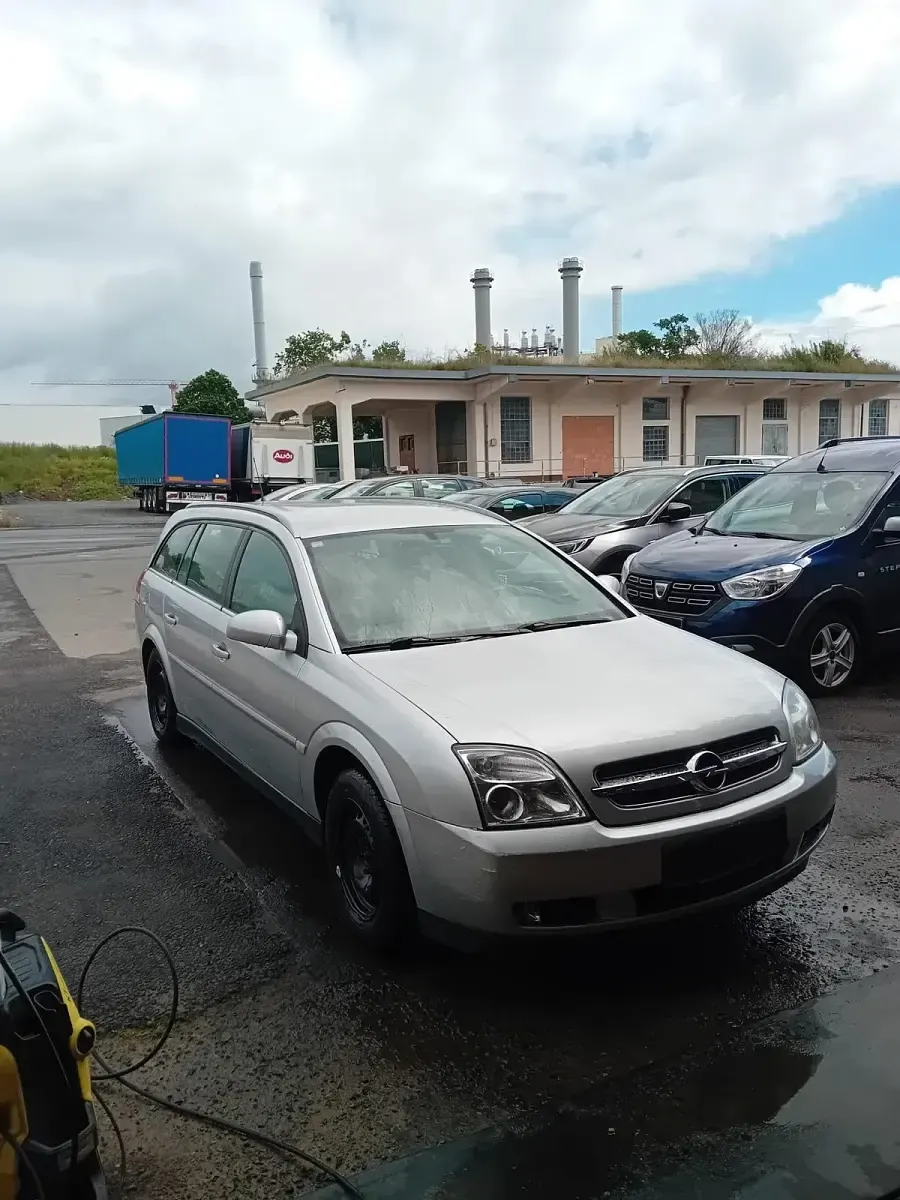 Gebraucht Opel Vectra 150 PS (110 kW) 2004 Silber Kombi