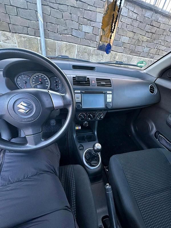 Gebraucht Suzuki Swift 92 PS (67 kW) 2007 Schwarz Kleinwagen