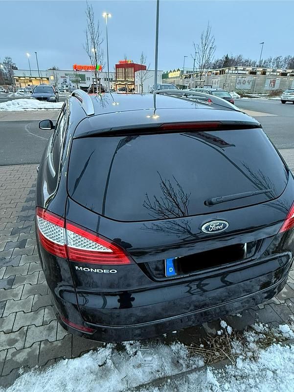 Gebraucht Ford Mondeo Titanium 163 PS (119 kW) 2010 Schwarz Kombi