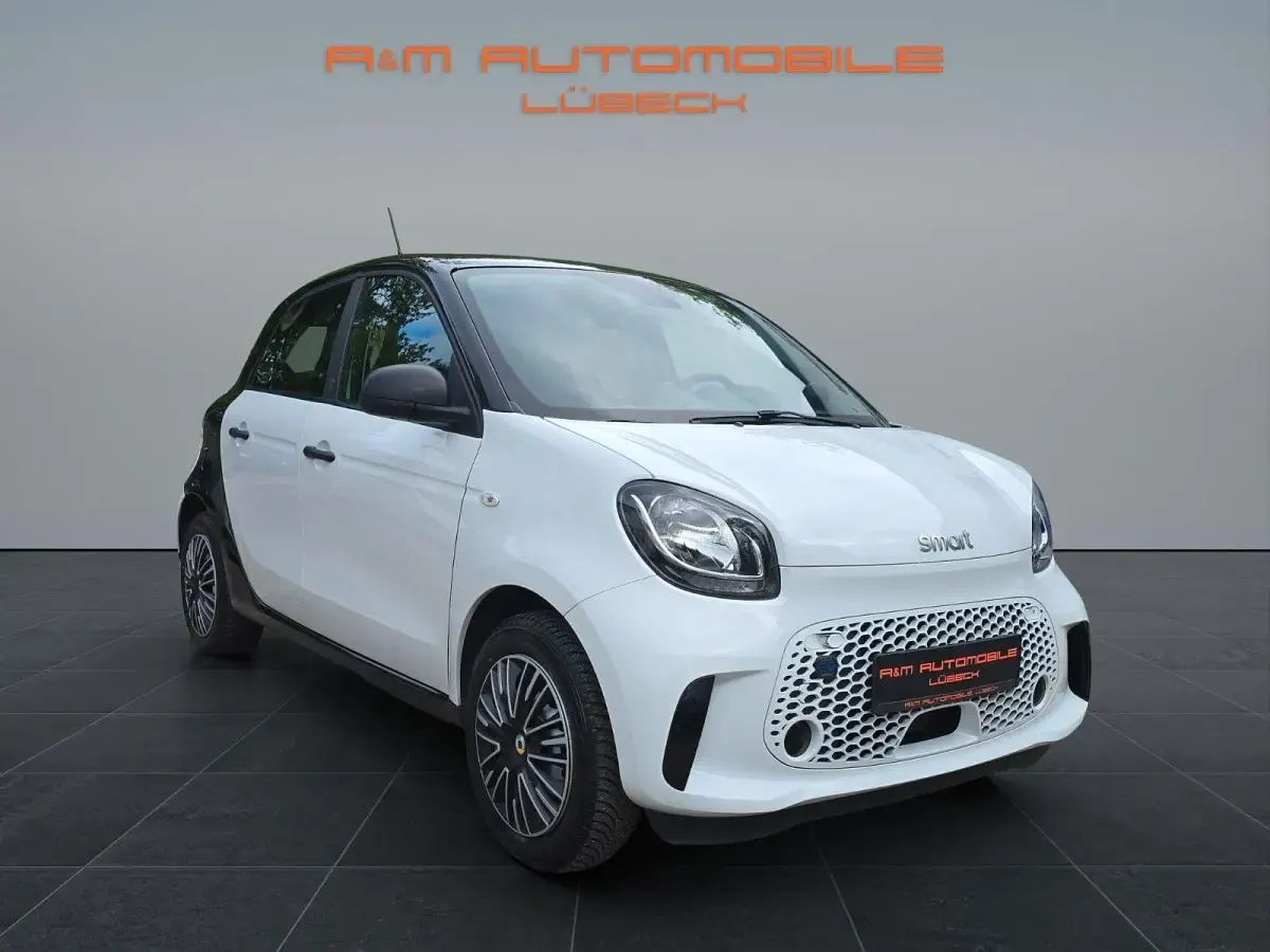 Gebraucht Smart ForFour Electric Drive 60 kW (82 PS) 2021 Schwarz Kleinwagen