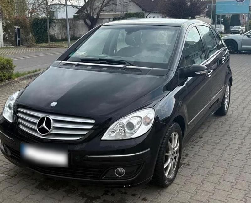 Gebraucht Mercedes B170 116 PS (85 kW) 2006 Schwarz Van / Kleinbus
