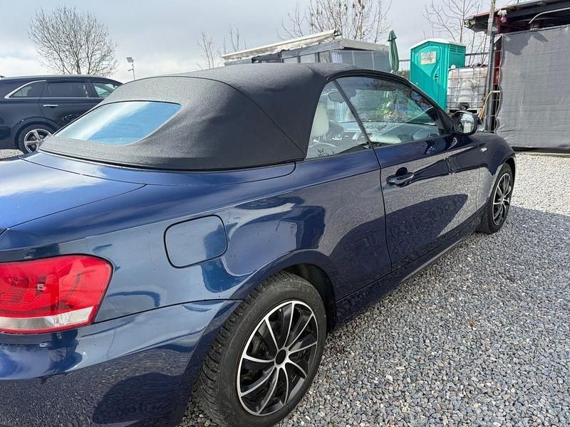 Gebraucht BMW 118 Cabriolet 143 PS (105 kW) 2011 Blau Cabrio