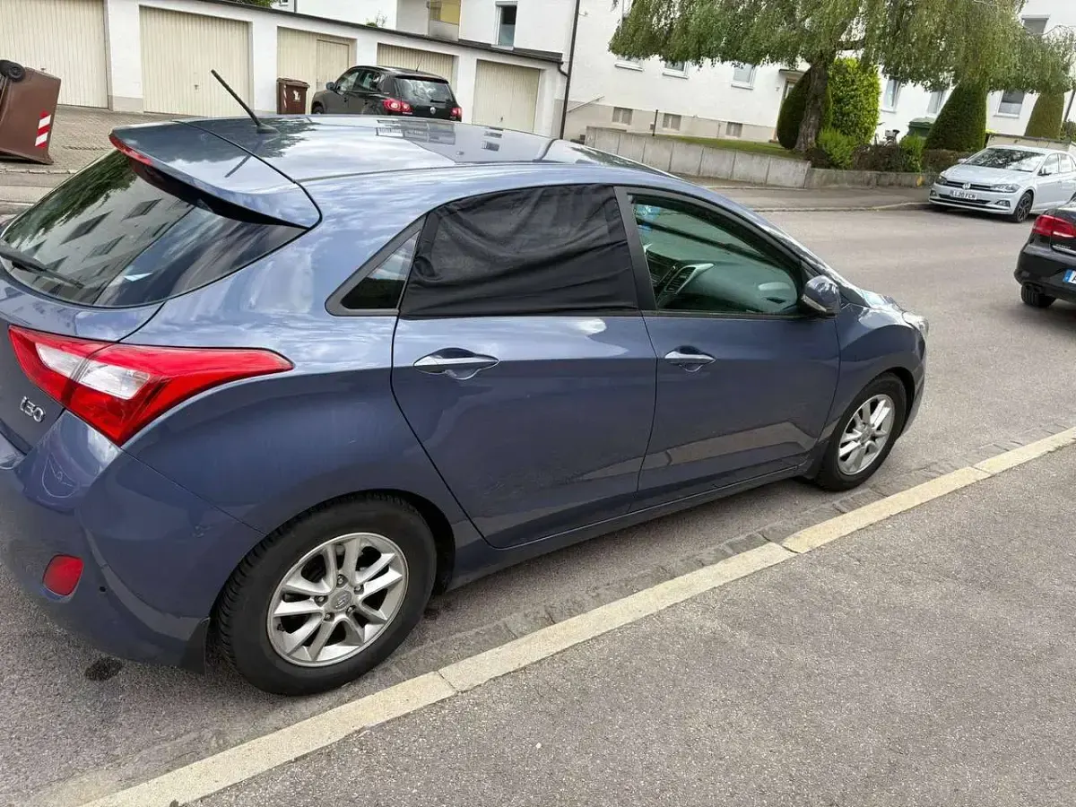 Gebraucht Hyundai i30 Trend 135 PS (99 kW) 2012 Limousine