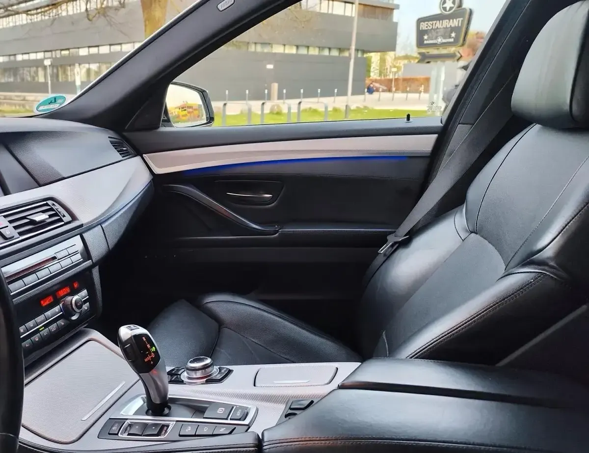 Gebraucht BMW 530 M Sport 258 PS (189 kW) 2013 Weiß Kombi