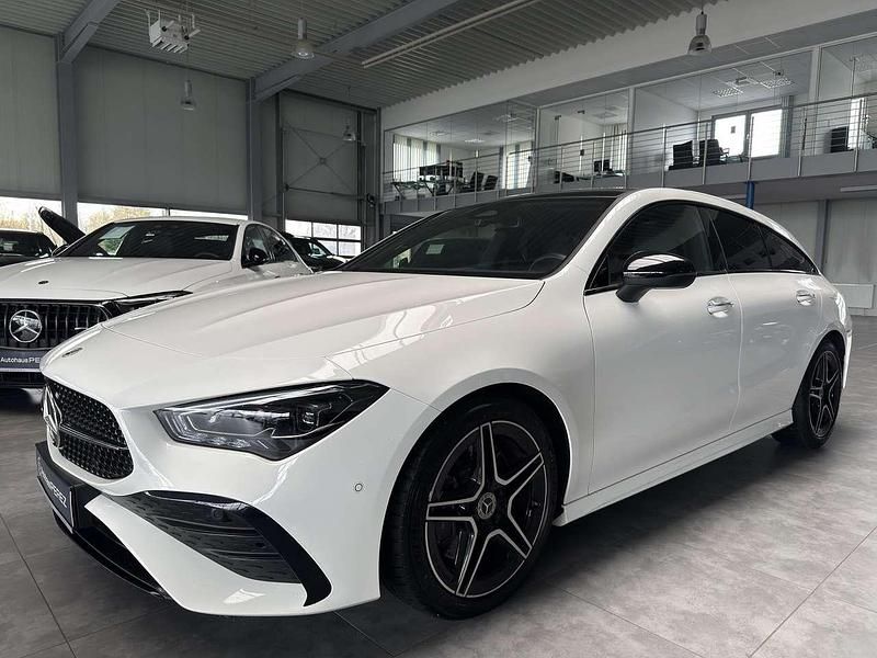 Gebraucht Mercedes CLA250 Premium 224 PS (164 kW) 2023 Weiß Limousine