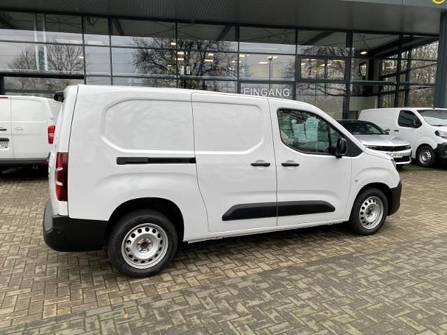 Neu Opel Combo 102 PS (75 kW) 2026 Weiss Van