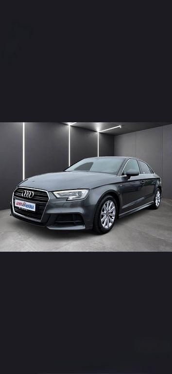 Gebraucht Audi A3 S-Line 150 PS (110 kW) 2018 Grau Limousine