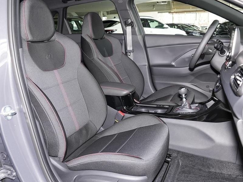 Neu Hyundai i30 N Line 140 PS (102 kW) 2025 Ecotronic grey / mic Limousine