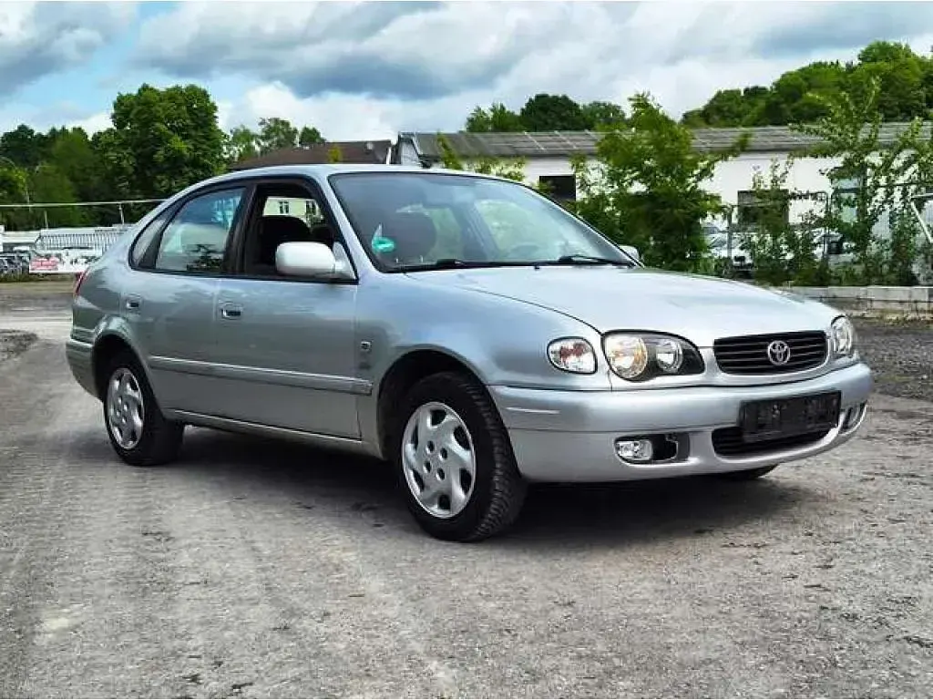 Brugt Toyota Corolla Sol 110 HK (80 kW) 2001 Sølv Sedan