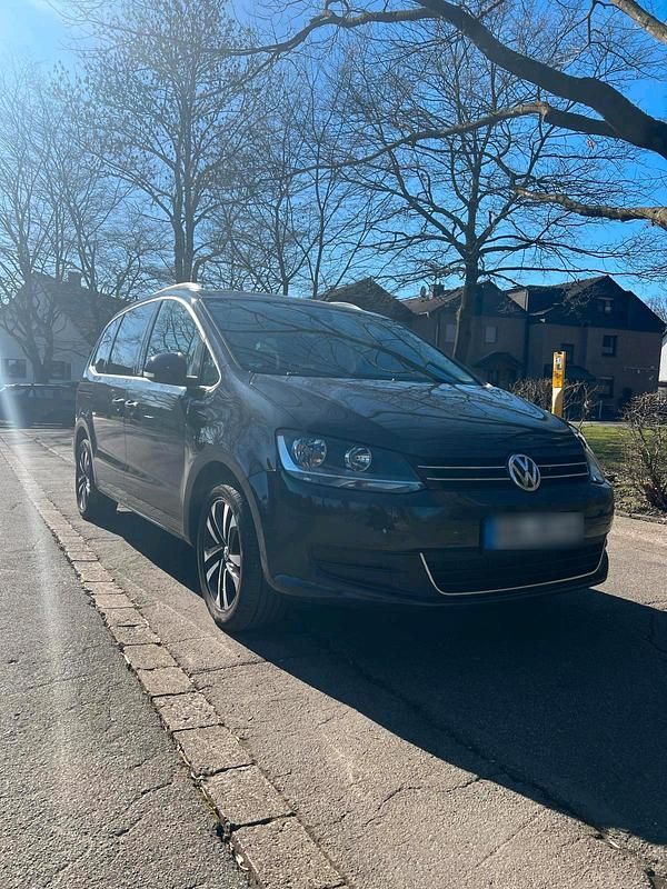 Gebraucht VW Sharan IQ Drive 2019 Grau Van / Kleinbus