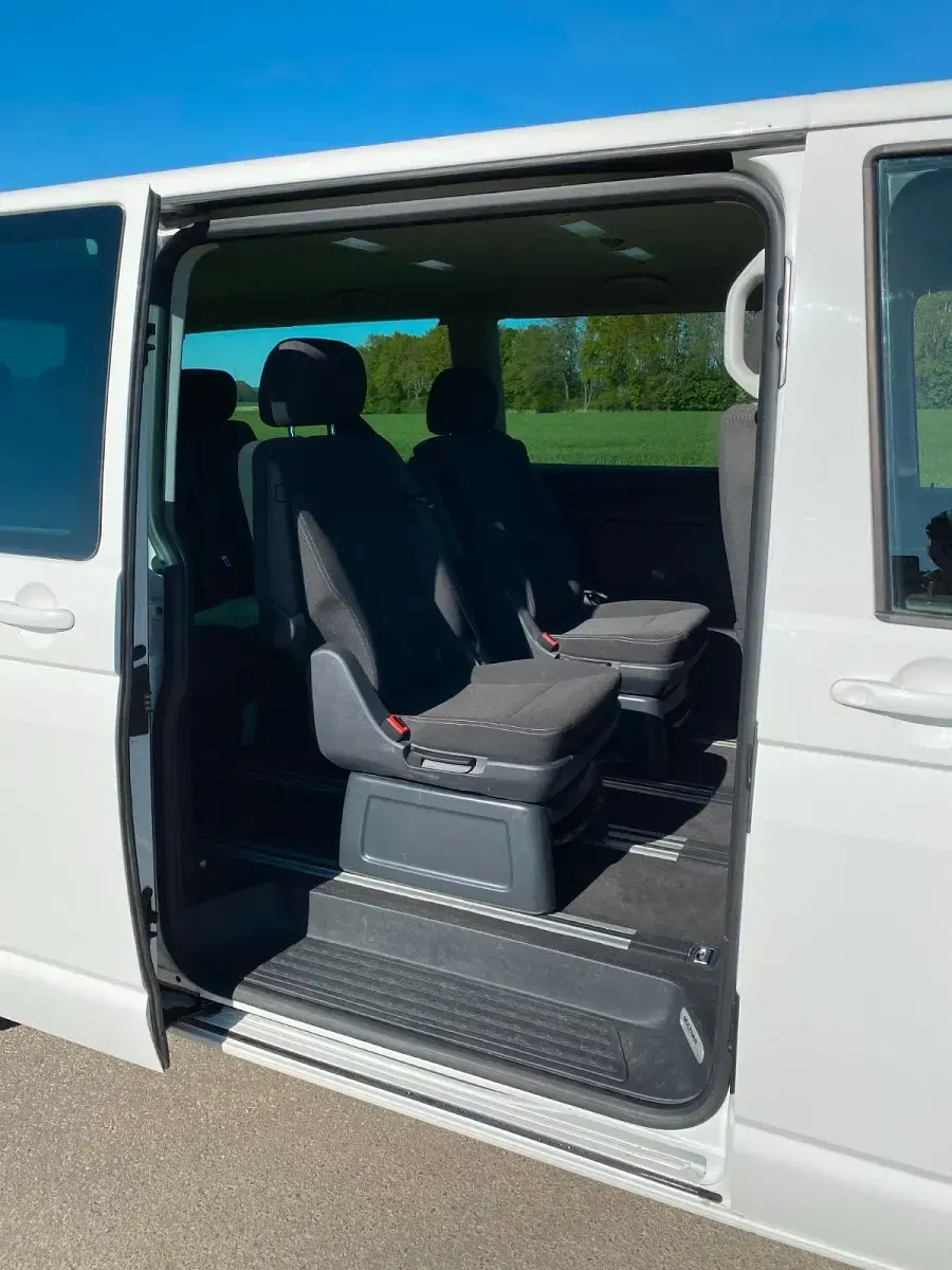 Gebraucht VW Multivan Comfortline 199 PS (146 kW) 2018 Weiß Van / Kleinbus