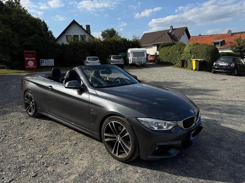 Grau Gebraucht 2015 BMW 420 M Sport Cabrio | 26.400 € (Teuer) - Bild 1/4