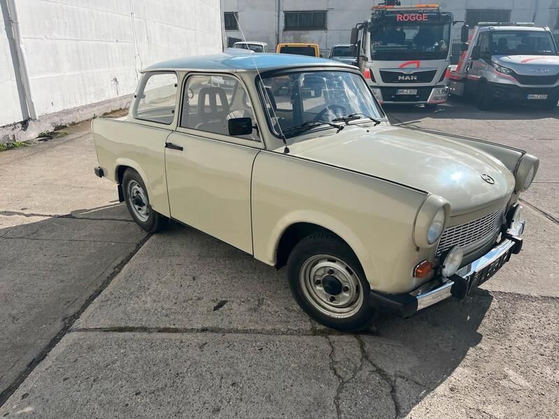 Beige Gebraucht 1986 Trabant 601 Kleinwagen | 4.999 € - Bild 1/4