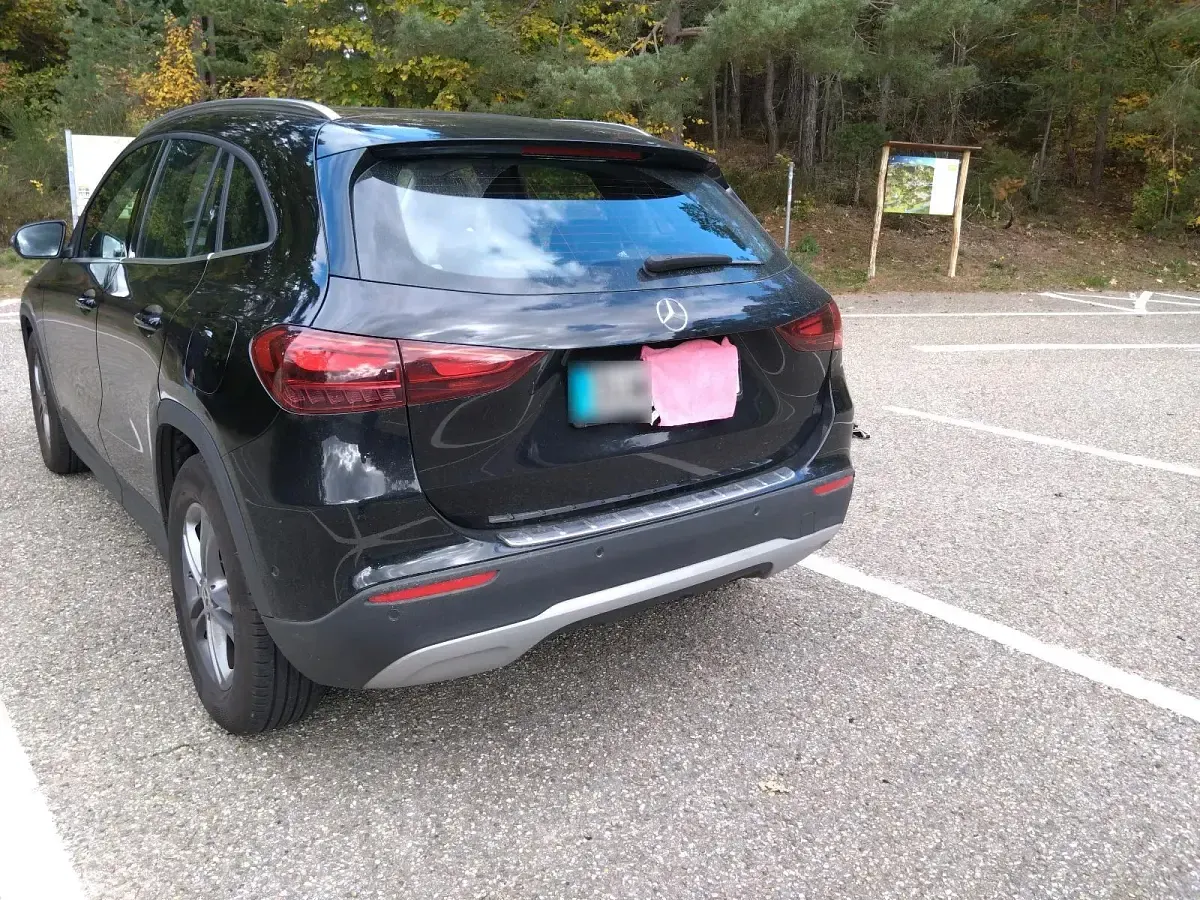 Gebraucht Mercedes GLA200 163 PS (119 kW) 2023 Schwarz SUV