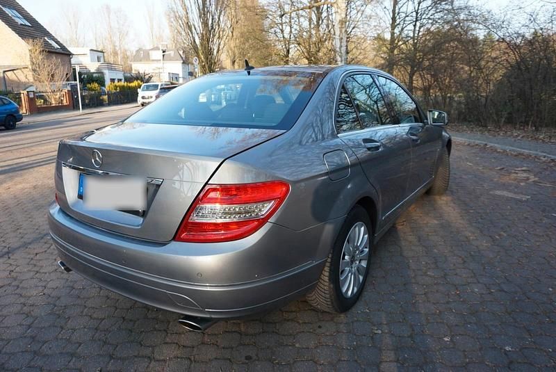 Gebraucht Mercedes C280 231 PS (169 kW) 2009 Grau Limousine