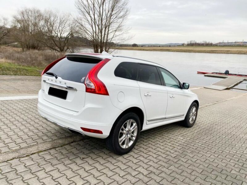 Verkauft Volvo XC60 Leder Automatik, gebraucht 2015, 77.000 km in Niederau