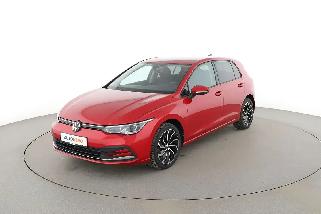 Używany VW Golf VIII Active 2022 Sedan/Limuzyna
