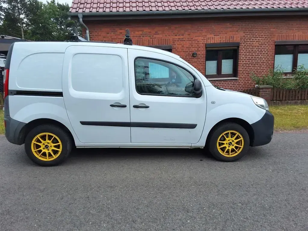 Gebraucht Renault Kangoo 75 PS (55 kW) 2014 Weiß Van / Kleinbus