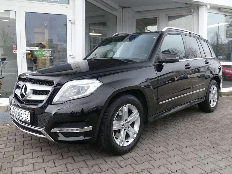 Obsidianschwarz Gebraucht 2013 Mercedes GLK220 SUV | 17.590 € (Guter Preis) - Bild 1/4