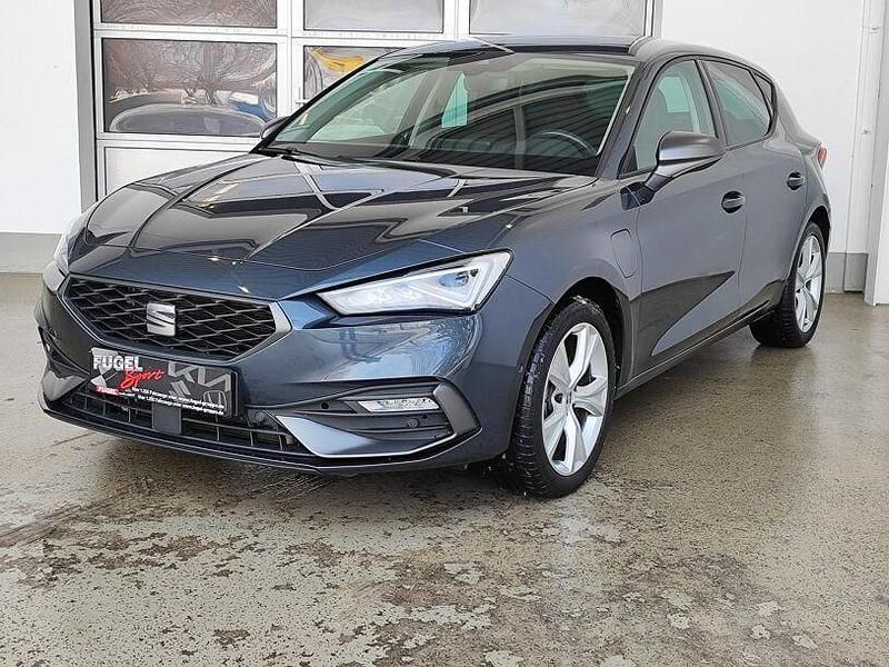 Gebraucht Seat Leon FR 204 PS (150 kW) 2021 Grau Limousine