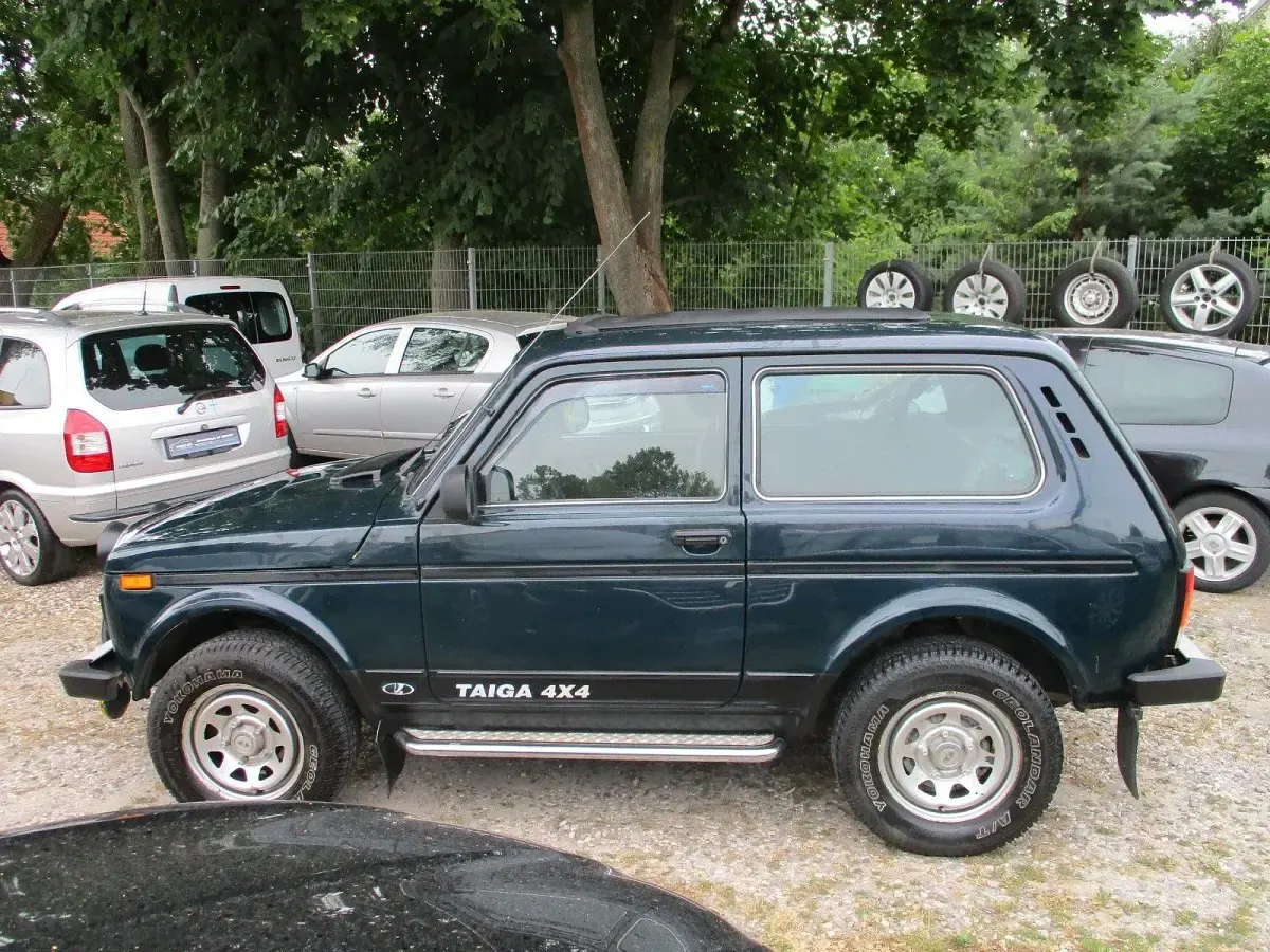 Gebraucht Lada Taiga 83 PS (61 kW) 2015 Other SUV
