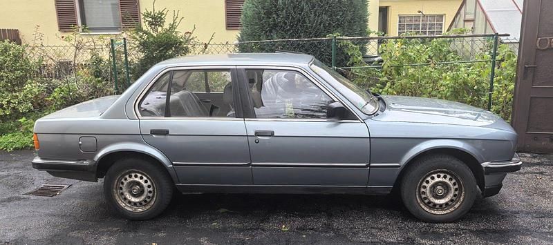 Gebraucht BMW 325 122 PS (89 kW) 1985 Limousine