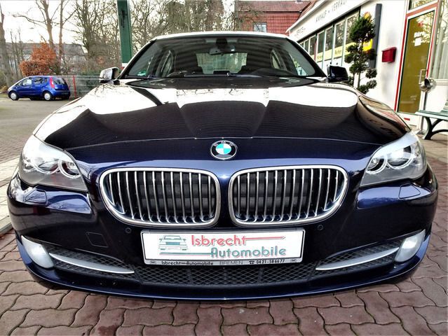Blau Gebraucht 2012 BMW 520 Efficient Dynamics Limousine | 17.950 € (Teuer) - Bild 1/4