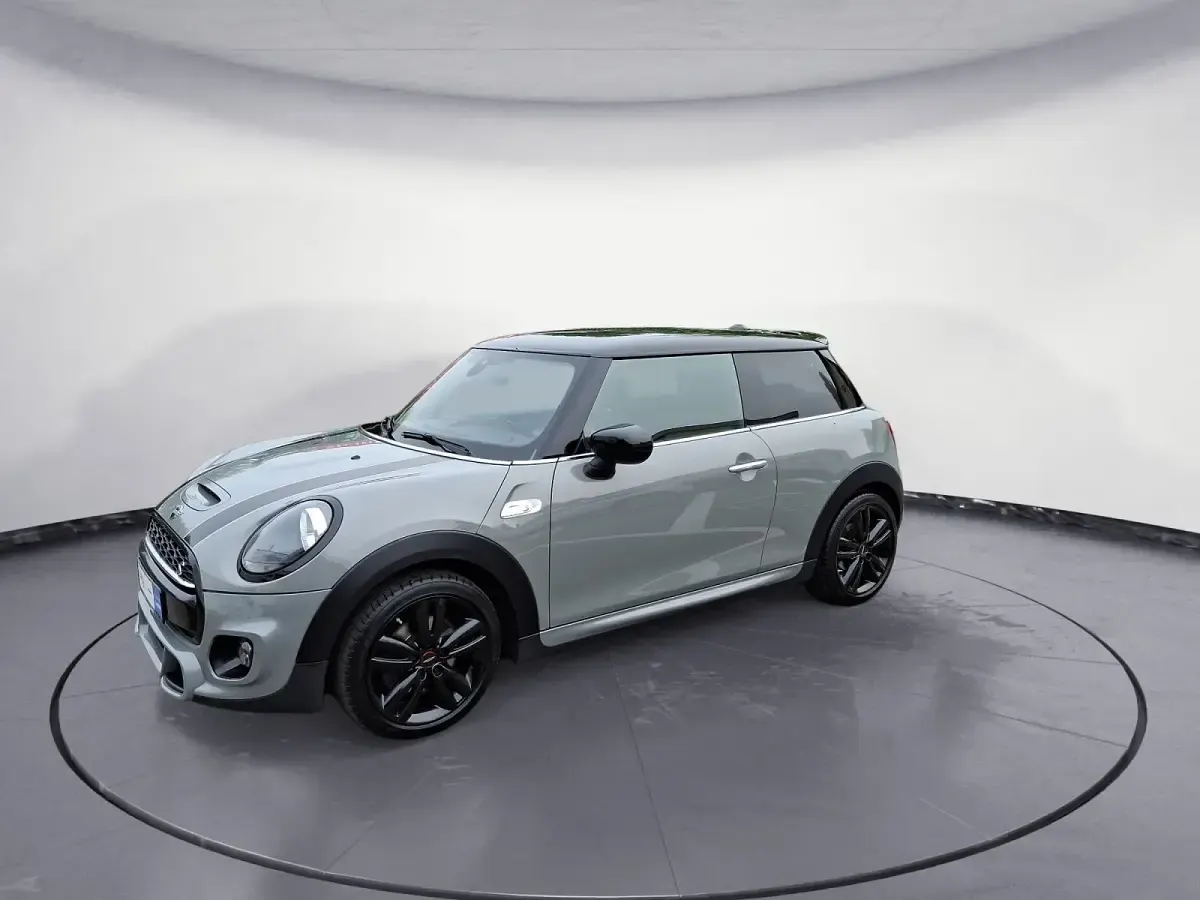 Gebraucht Mini John Cooper Works Pepper 192 PS (141 kW) 2020 Grau Kleinwagen