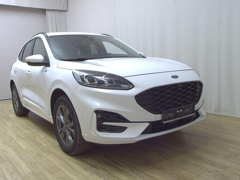 Second-hand Ford Kuga ST-Line 224 CP (164 kW) 2021 Alb SUV