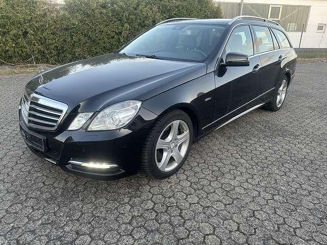 Gebraucht 2011 Mercedes E300 Kombi | 9.990 € (Fairer Preis) - Bild 1/4