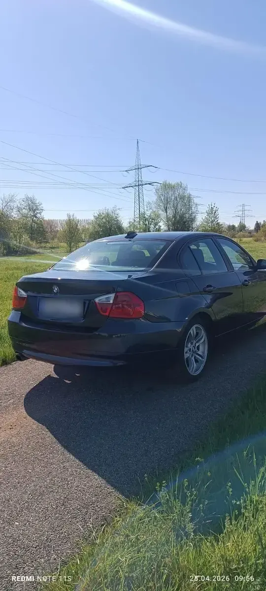 Gebraucht BMW 318 143 PS (105 kW) 2008 Blau Limousine