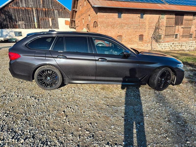 Gebraucht BMW 525 M Sport 231 PS (169 kW) 2018 Grau Limousine