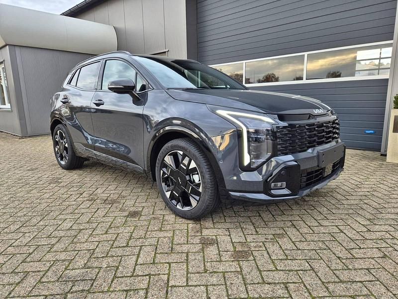 Deluxeweiß metallic Neu 2025 Kia Sportage GT-Line SUV | 38.490 € (Superpreis) - Bild 1/4