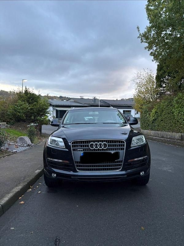 Second-hand Audi Q7 326 CP (239 kW) 2008 Albastru SUV