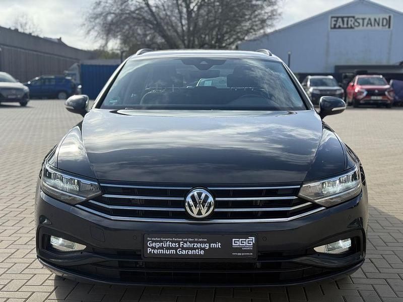 Gebraucht VW Passat Basis 150 PS (110 kW) 2020 Grau Kombi