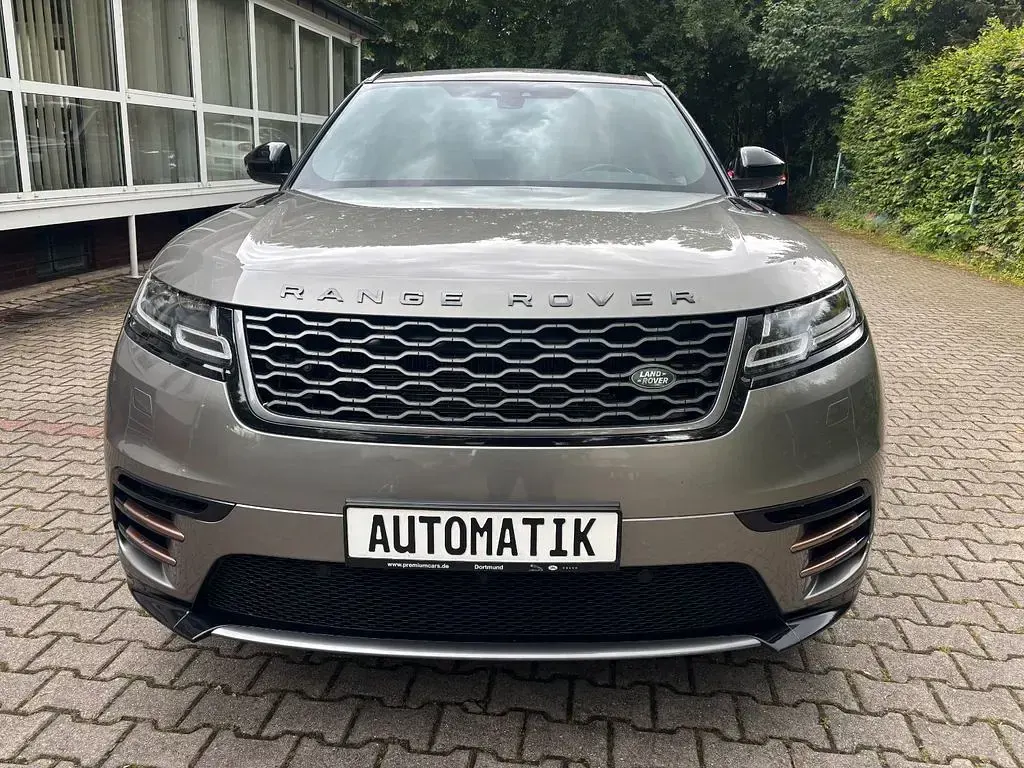 Gebraucht Land Rover Range Rover Velar R-Dynamic 241 PS (177 kW) 2018 Silicon silver SUV