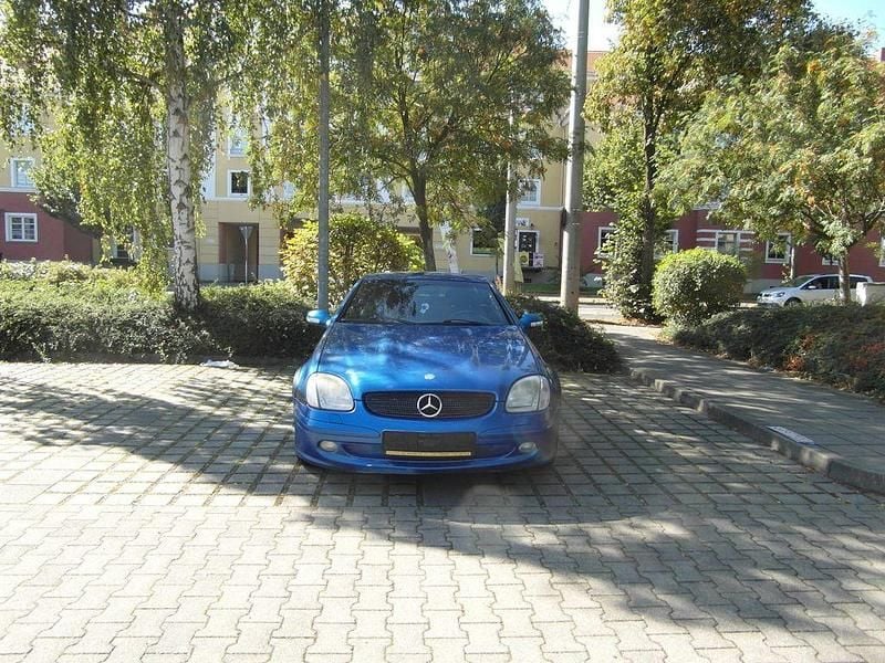 Blau Gebraucht 2000 Mercedes SLK200 Cabrio | 1.799 € (Superpreis) - Bild 1/4