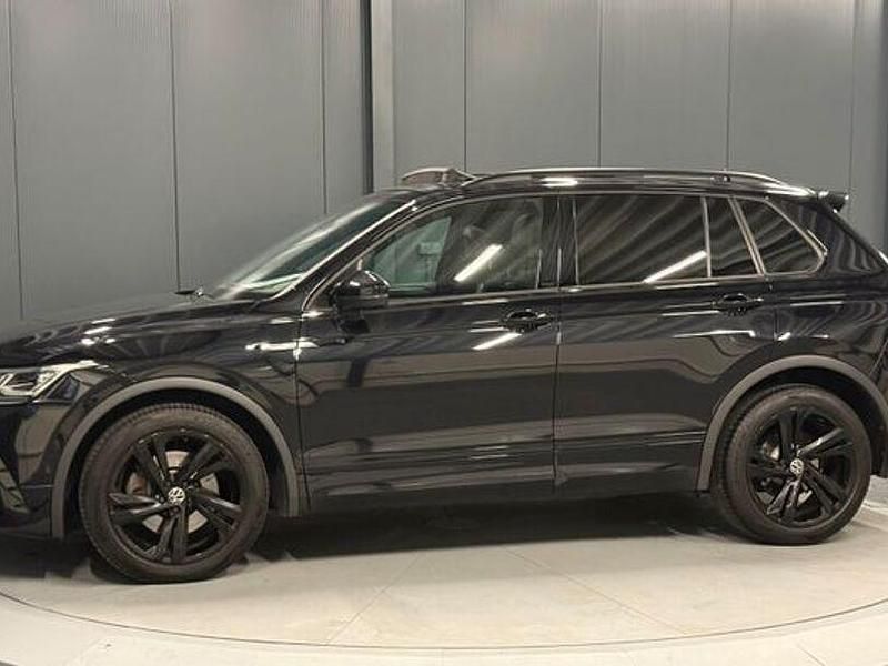 Gebraucht VW Tiguan Style 200 PS (147 kW) 2022 Schwarz metallic (deep black perleffekt) SUV