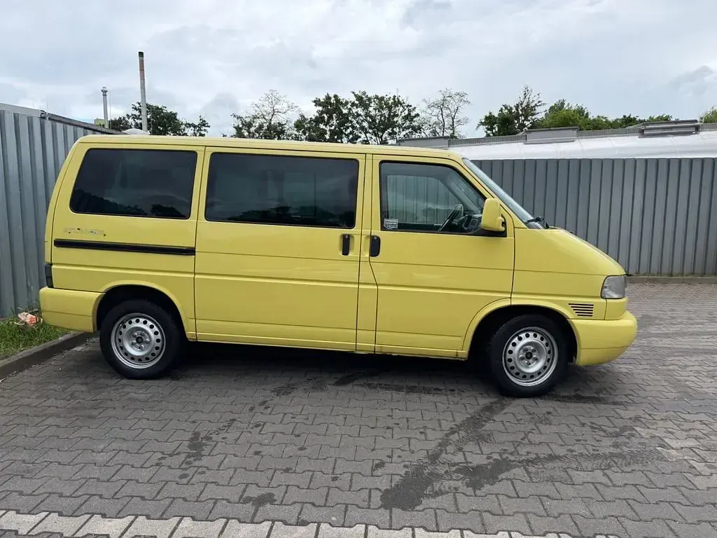 Gebraucht VW T4 151 PS (111 kW) 2000 Grün Van