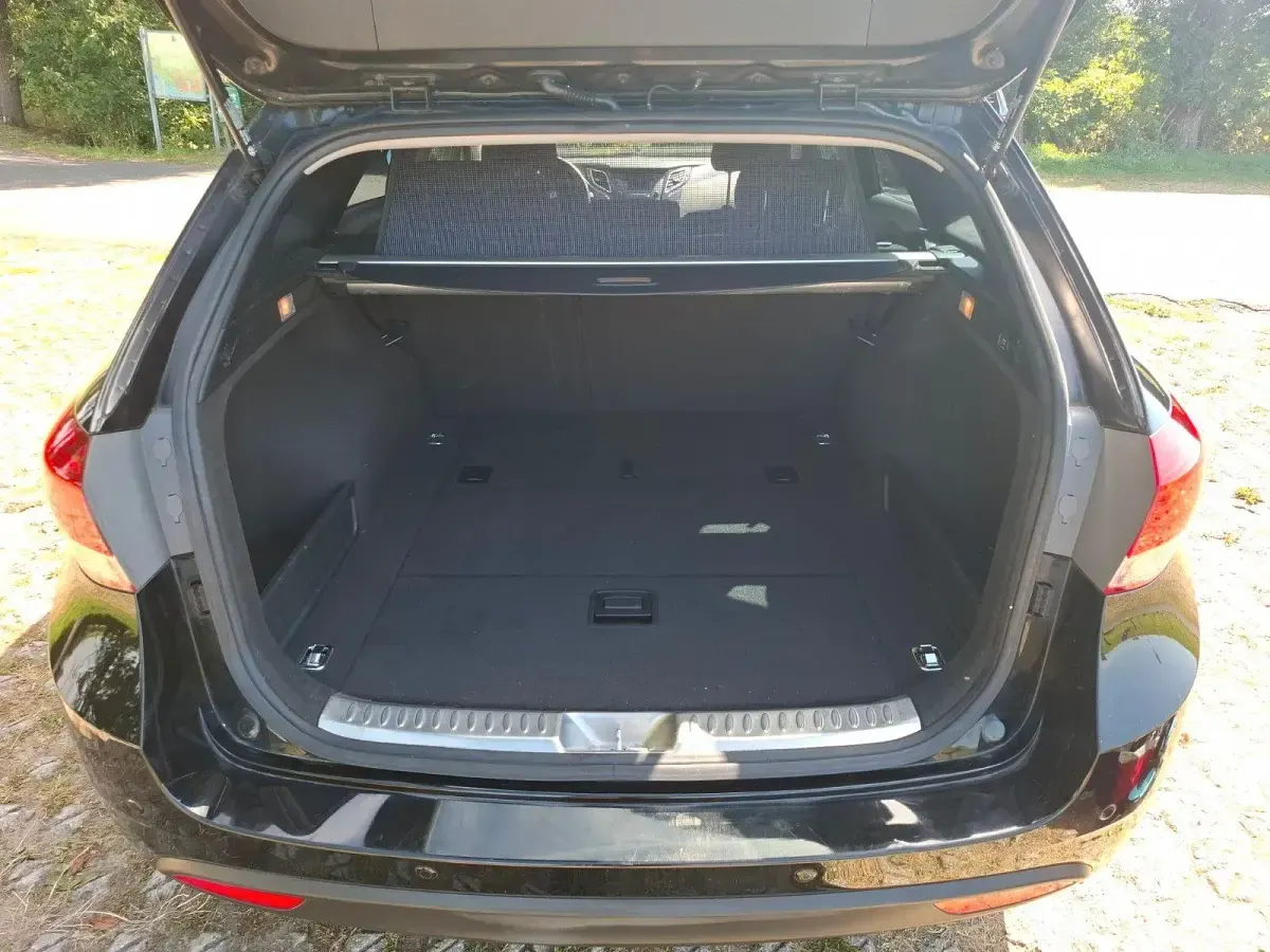 Gebraucht Hyundai i40 Classic 135 PS (99 kW) 2015 Schwarz Kombi